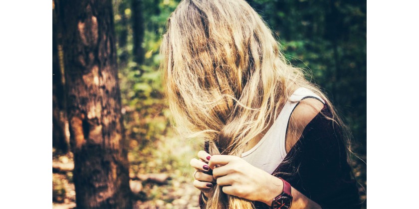 Porque encrespa el cabello?